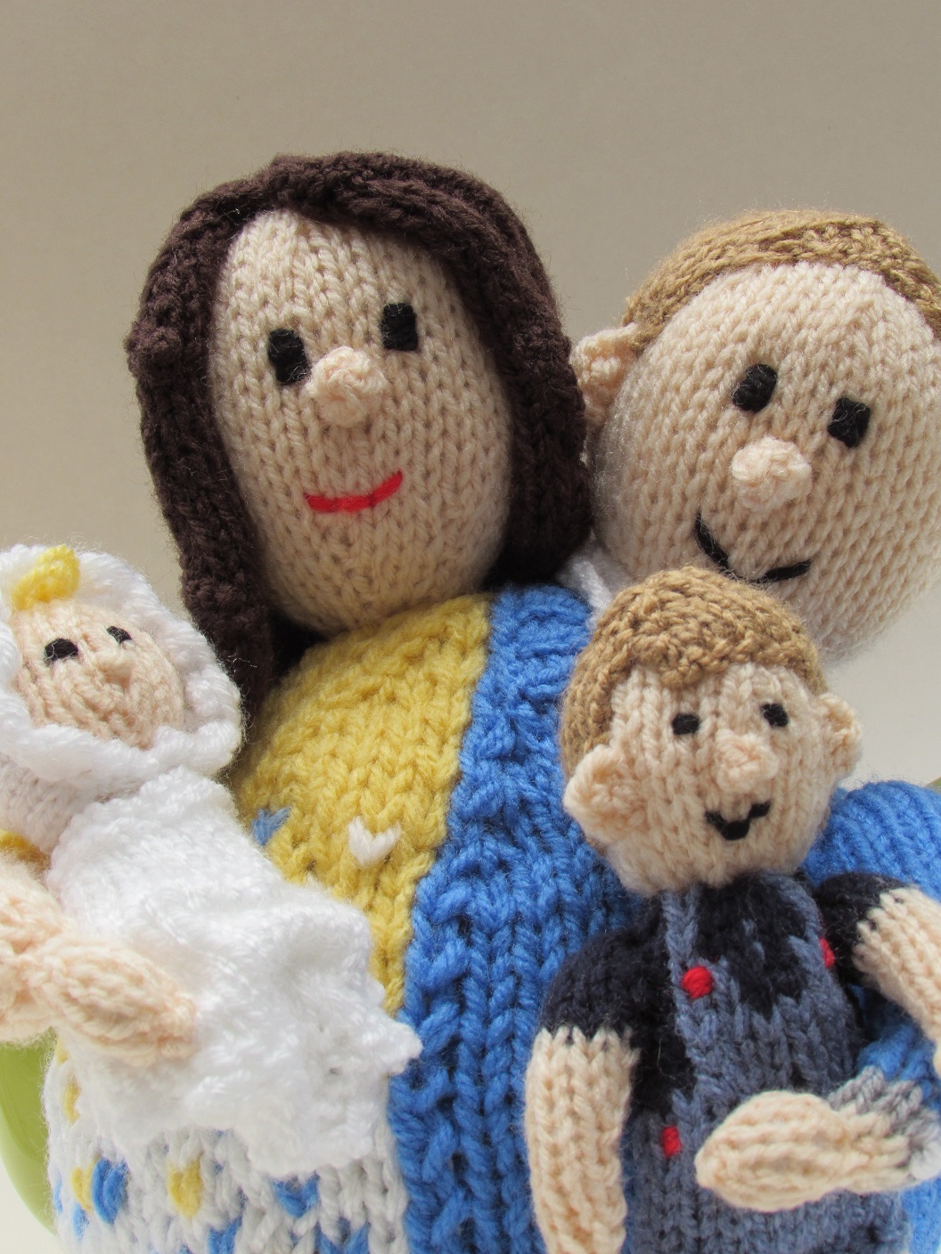 Will and Kate knitting pattern